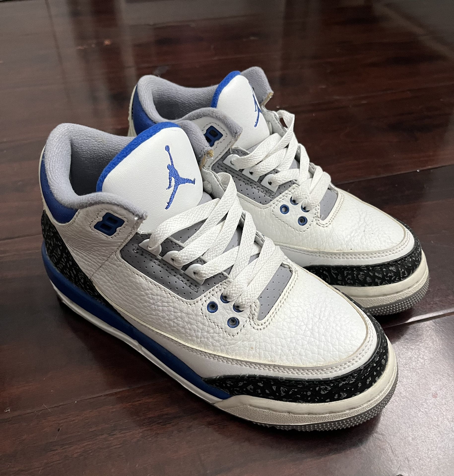 Air Jordan 3 Retro Youth