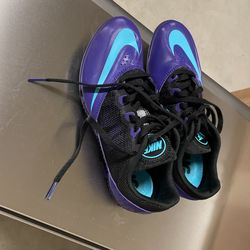 Track shoes Womens 6.5