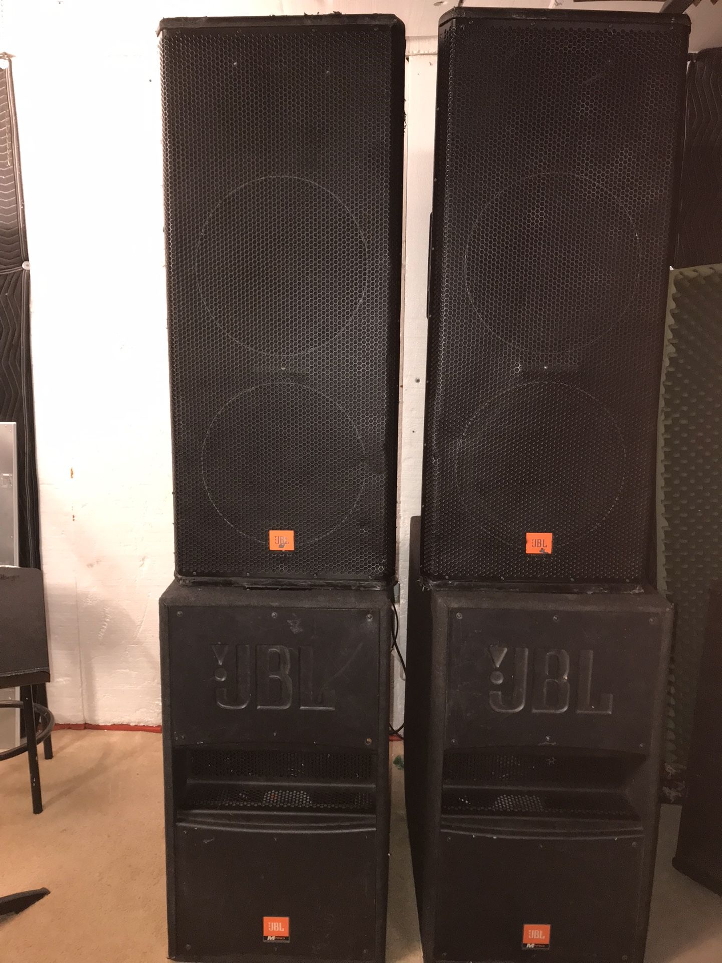 JBL speaker set 2 MRX 500 and 2 Subs MPRO