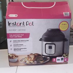 Insta Pot Dup Crisp + Air Fryer, Opened Never Used