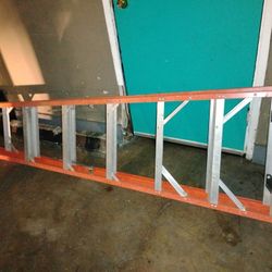 8 Ft Werner Fiberglass Step Ladder