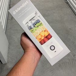 Brand New Blend jet Portable blender 16oz