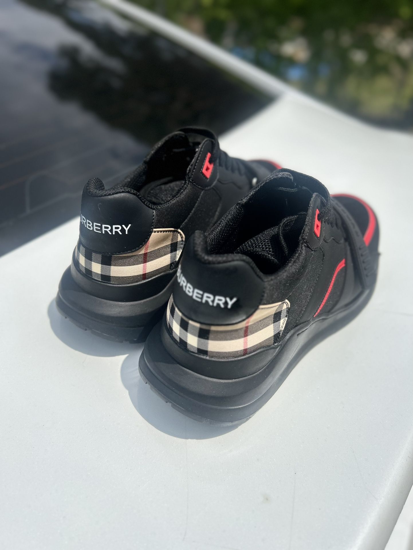 Burberry Ramsey Sneakers Size 10