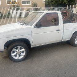 Nissan Hardbody Part Out 