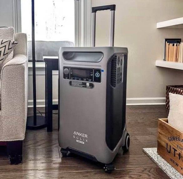Anker Solix F3800 3.84kWh Power Station