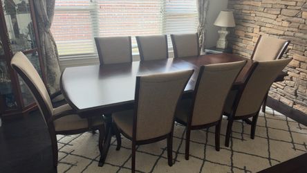 Dining room table  with 8 chairs