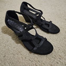 Black Sandals Size 8 & 1/2