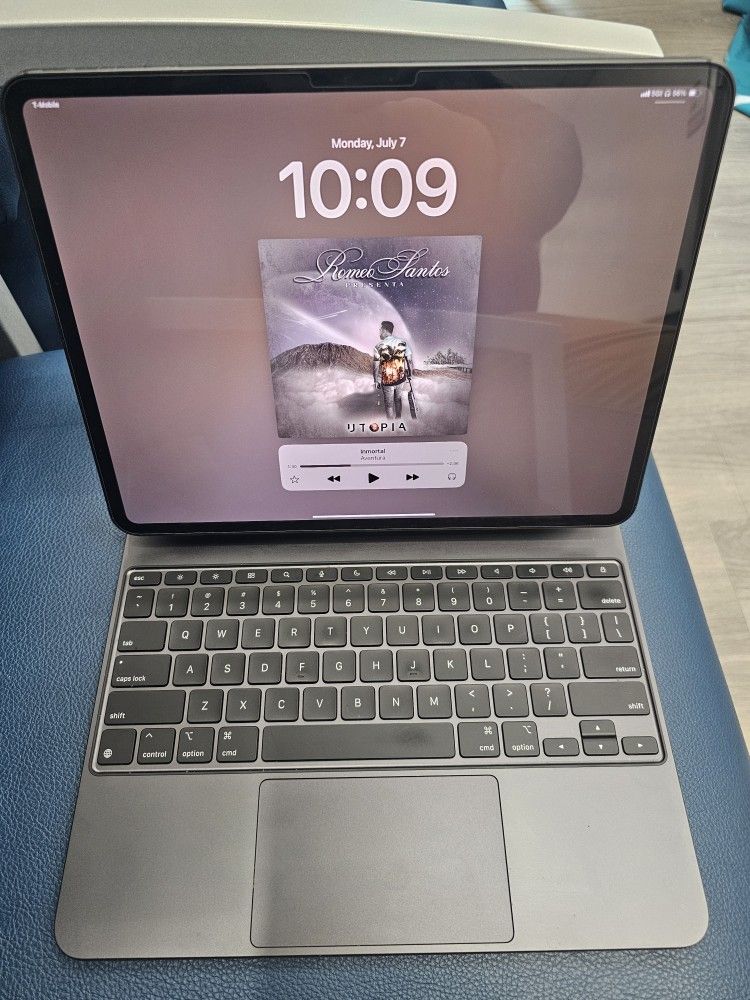 IPAD 13 INCH M4 BUNDLE - READ DESCRIPTION