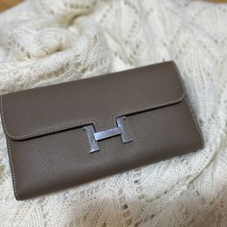 Hermès Constance To Go wallet 