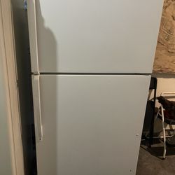 Refrigerator. Great condition I sell all the time delivery extra.