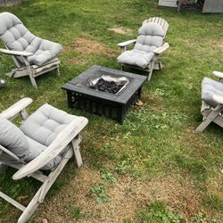 Full Fire Pit Set ( 4 Lawn Chairs + Fire Pit)