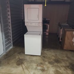 Electric Whirlpool Stackable Washer And Dryer
