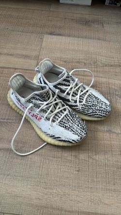 Yeezy 350 zebra men’s size 7