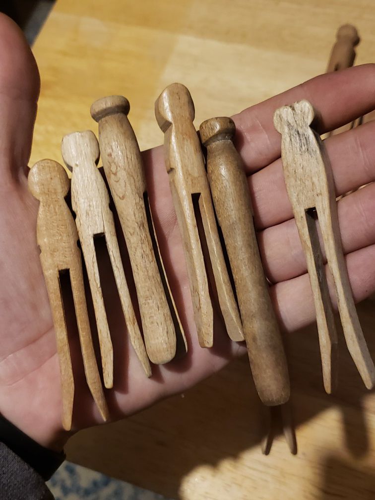 30 antique wood clothes pins SEE ALL PICTURES