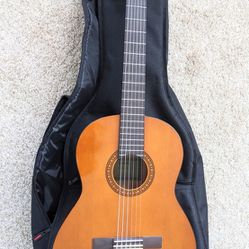 Yamaha Guitar with Carry Bag, Like New