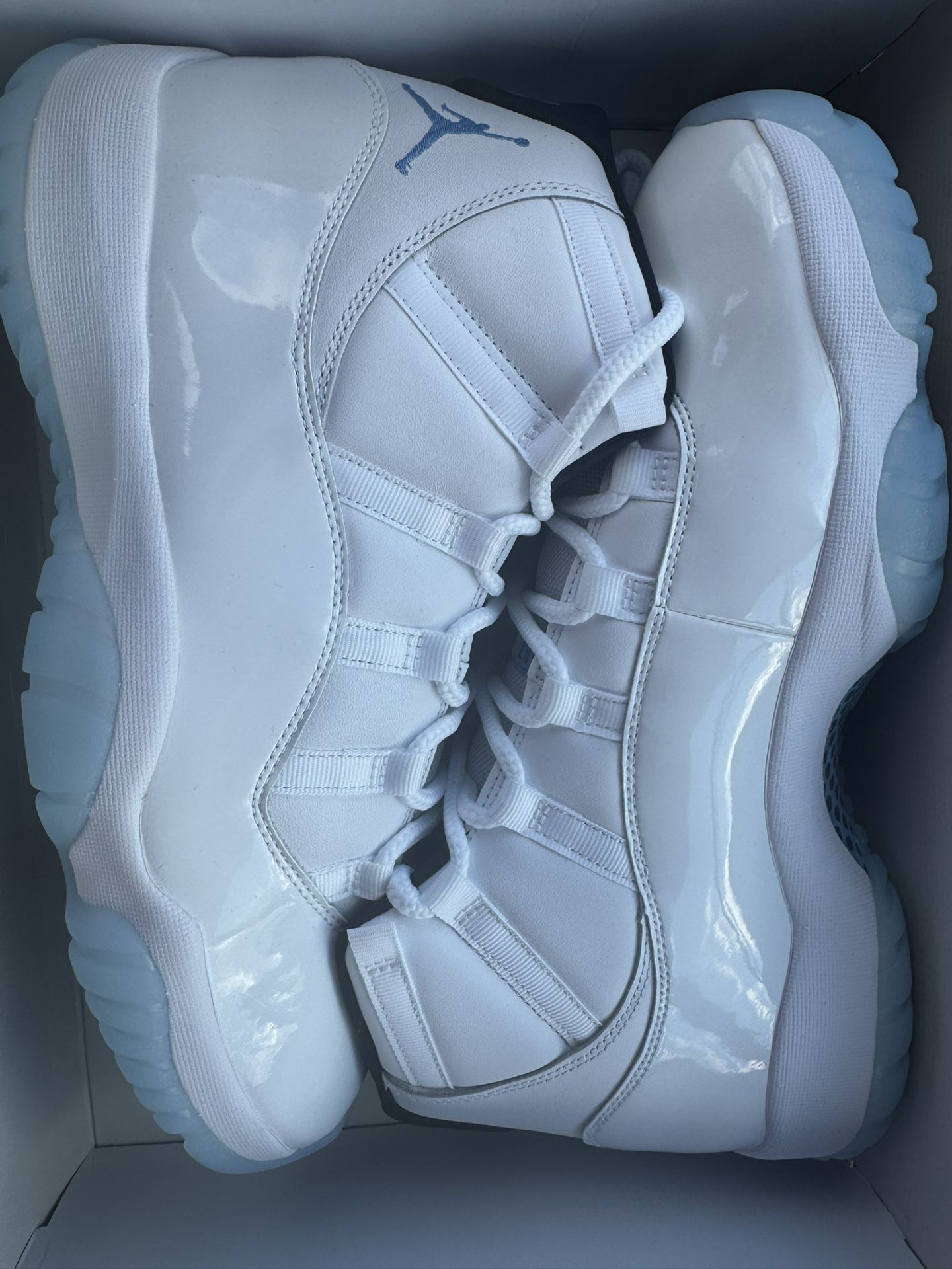 Jordan Retro 11 Legend Blue Size 12.5