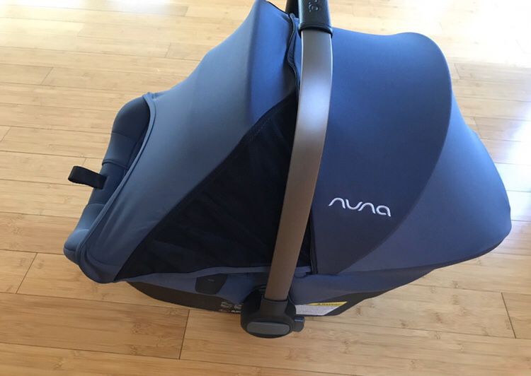 NUNA PIPA LITE LX infant car seat—like new