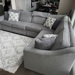 Darvin Couch - Lightly Used 