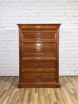 Ethan Allen Medallion Tall Dresser⚡️