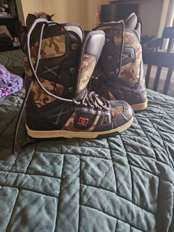 DC Snowboard Boots Size 13