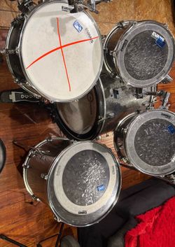 Drum set