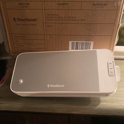 Food Saver With Hand Held Accessory Pump