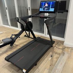 Peloton ultimate (Interactive) Treadmill