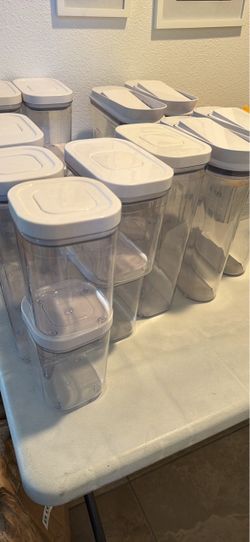 OXO Clear Plastic Food Storage Containers with Lids