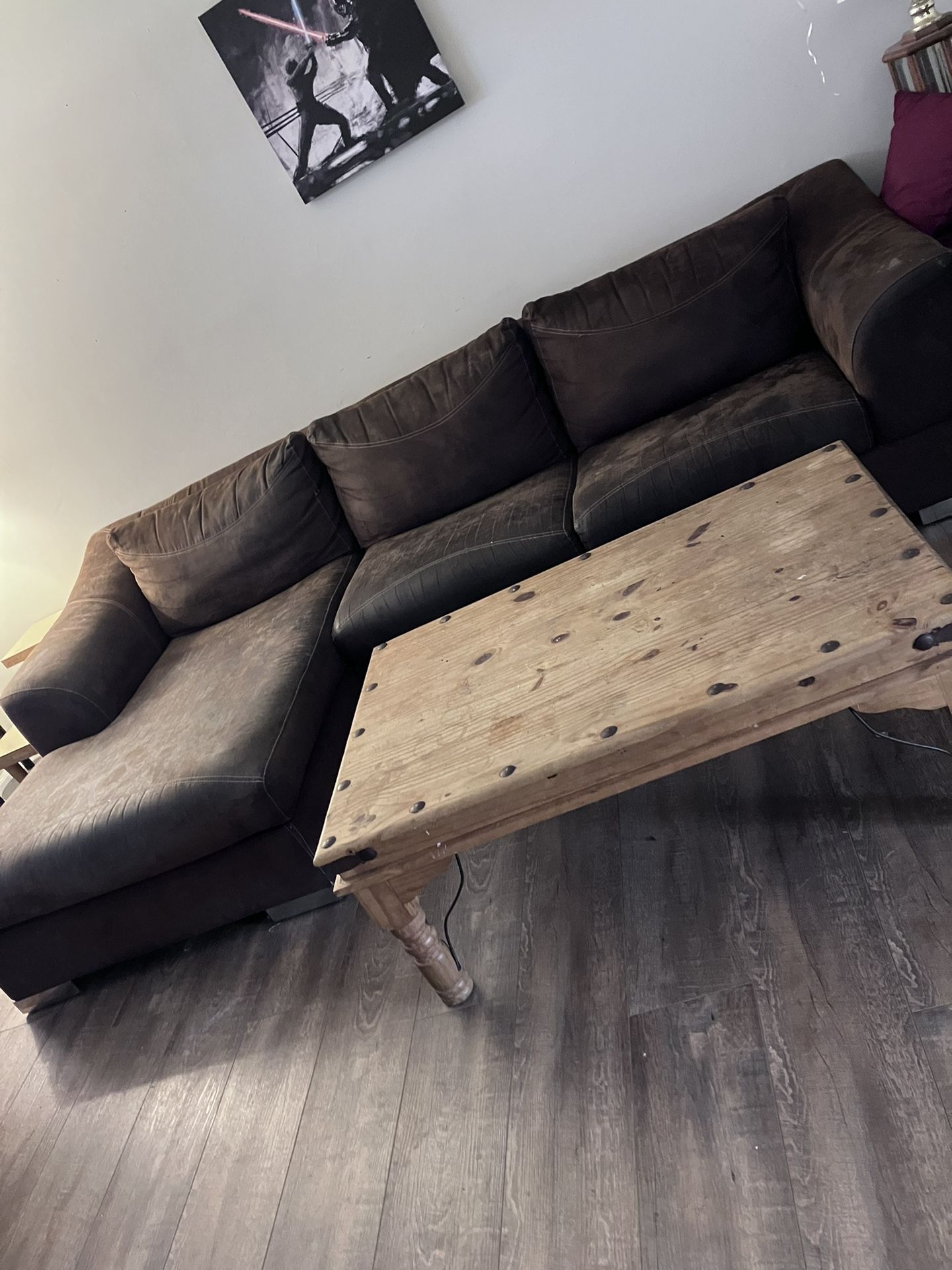 Sectional Couch And Table
