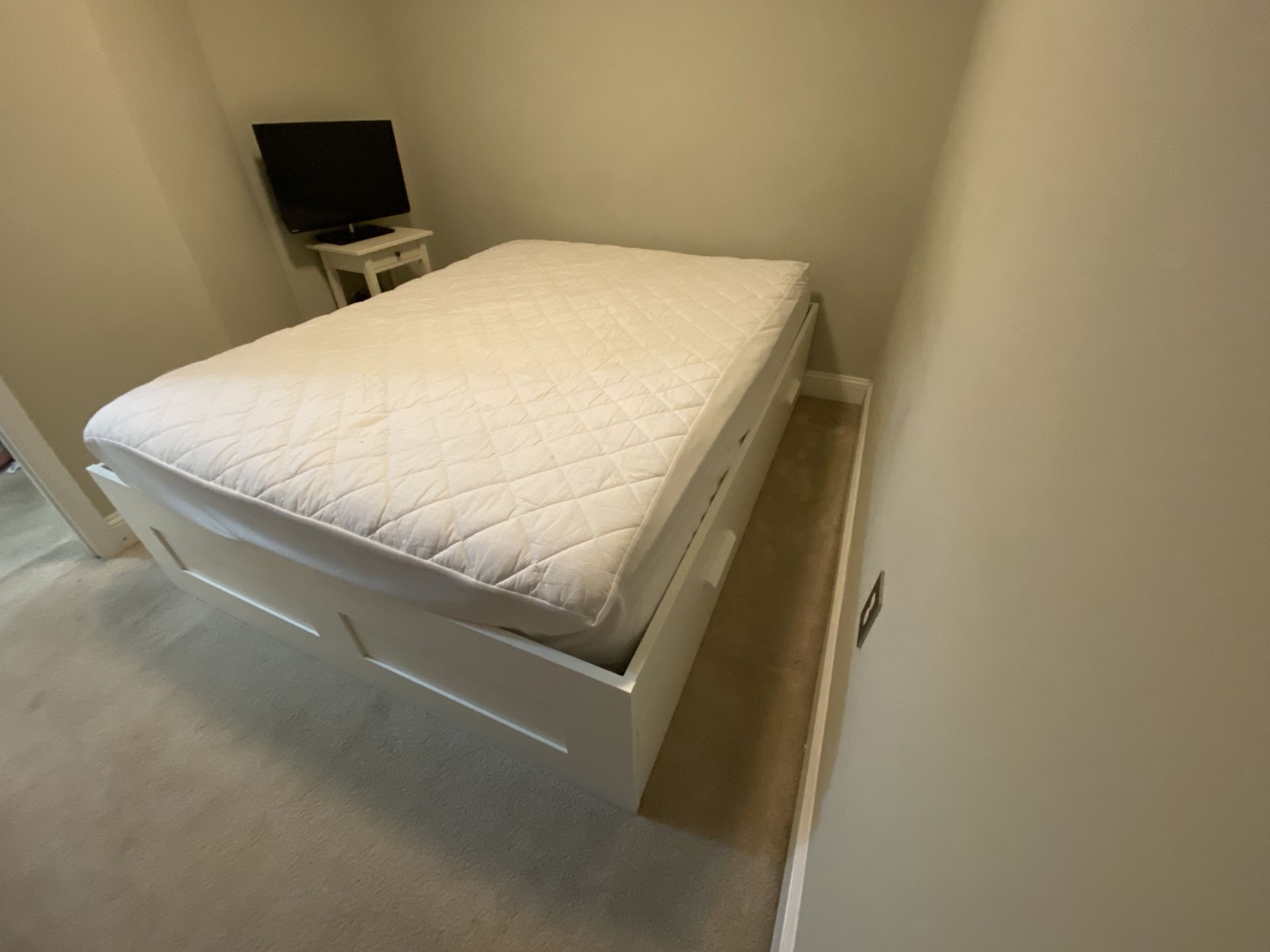 White Bed Frame With Storage Drawers