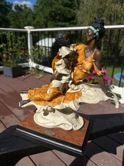 Florence Giuseppe Armani Mother and Child Figurine