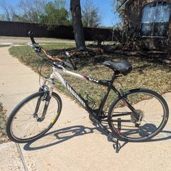 HARO VT4 - 28"/700c Aluminum Hybrid bike 