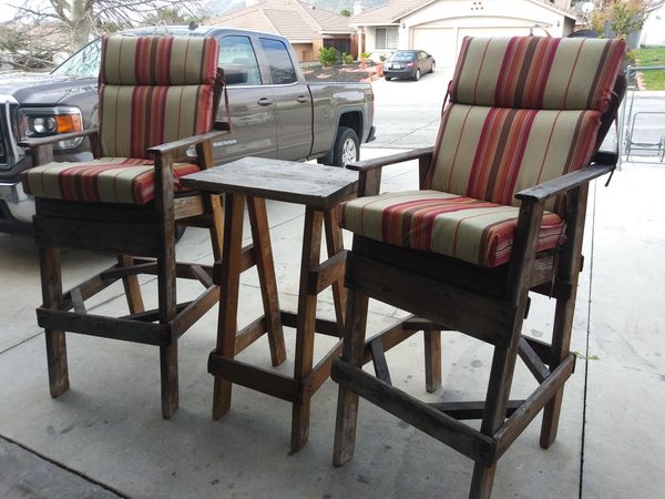 Adaranduct Style Chairs And Table For Sale In Moreno Valley Ca Offerup