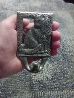 VINTAGE 1993 CARSON CAT HOOK