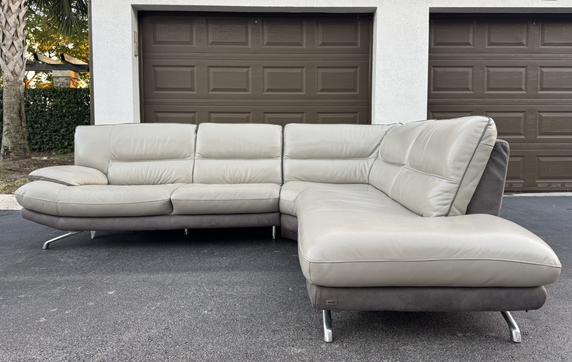 🛋️ Couch/Sofa Sectional - Gray - Leather - Delivery Available 🚛