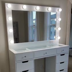 Vanity Set - LED mirror & Dresser Table