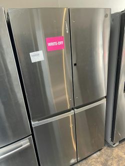 GE Stainless Steel 4-Door Fridge with IceMaker