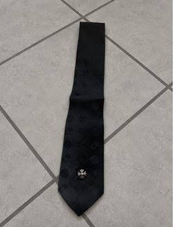 Chrome heart monogram tie silver hardware
