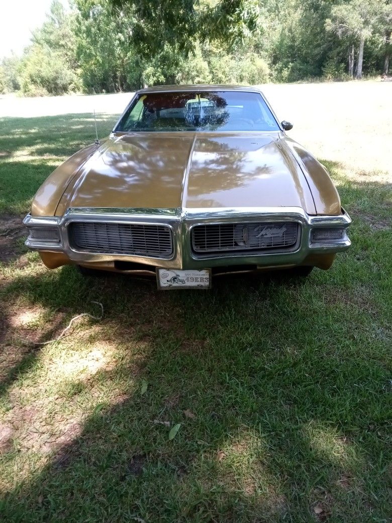 1969 Oldsmobile Tornado 