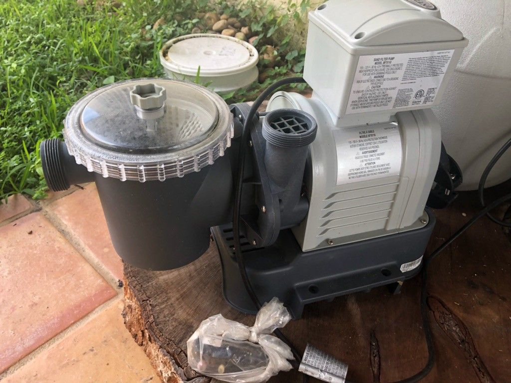 intex sand filter pump model sf70110 for Sale in Miami, FL OfferUp