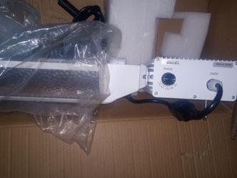 2 Brand new grow lights  cheap