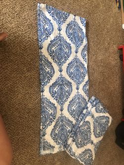 6 blue and light grey patterned runners