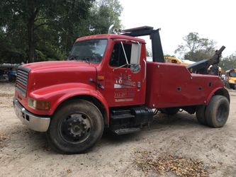 2001 international tow truck / grúa