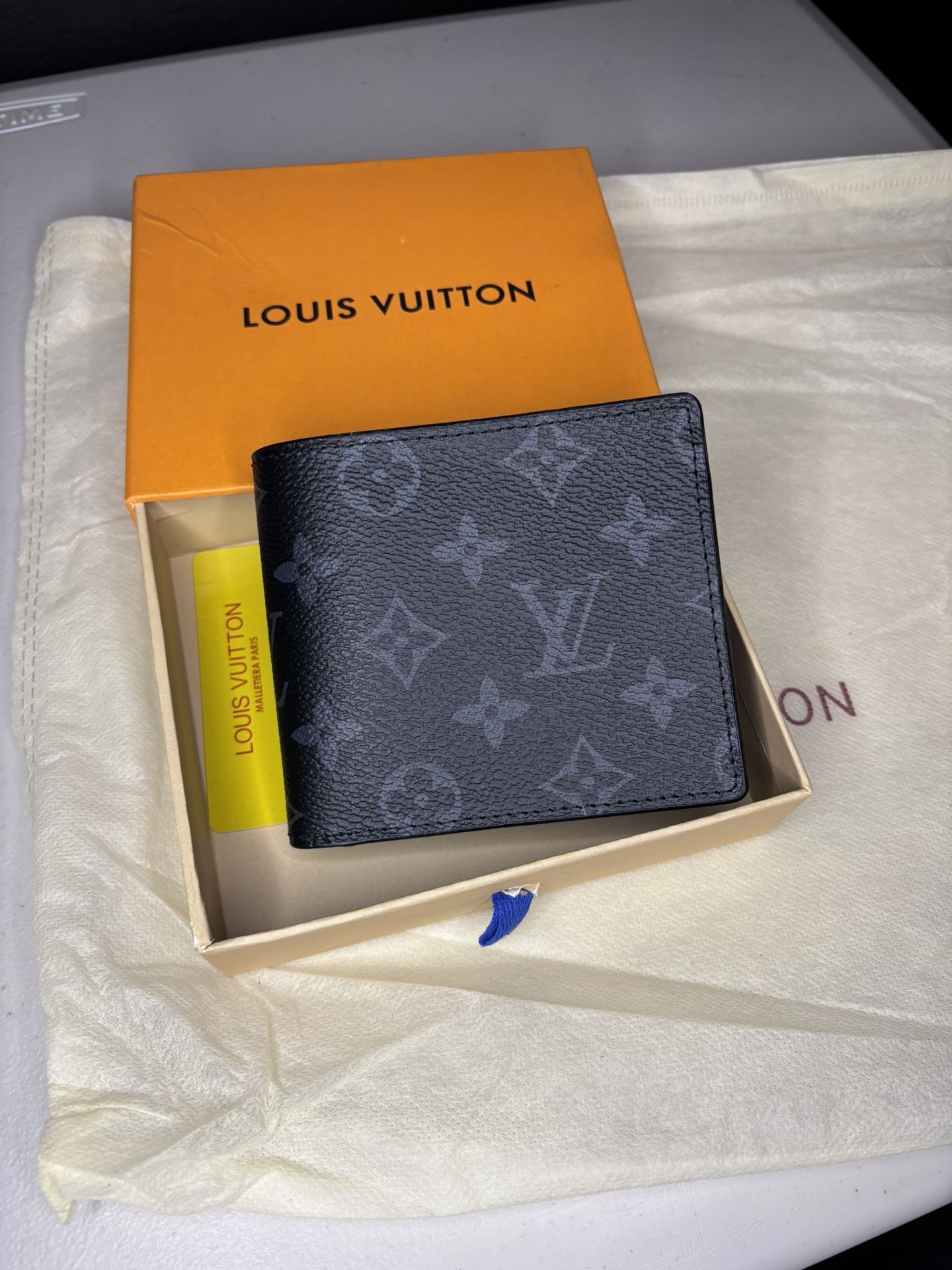 Louis V black cardholder wallet