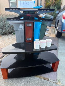 TV stand for free