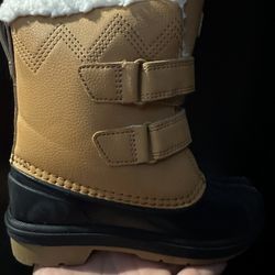 Kids Snow Boots Size 10c 
