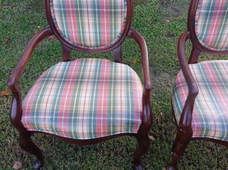 pair chair