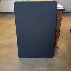 Black Pinboard
