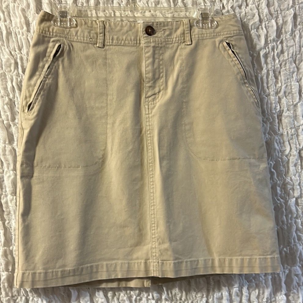 Eddie Bauer: Tan Skirt, Pockets, Belt Loops, Size: 6
