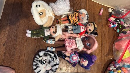 Na! Na! Na! Dolls